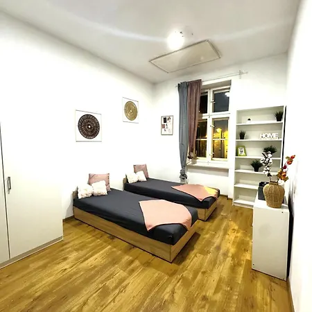 Hostel Przy Rynku Iv *